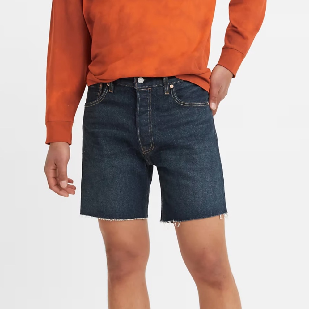 LEVI’S 501 ‘93 Cut Off 7" Men's Shorts 
PACK OF 2 
29W x 7L 
LIKE NEW
